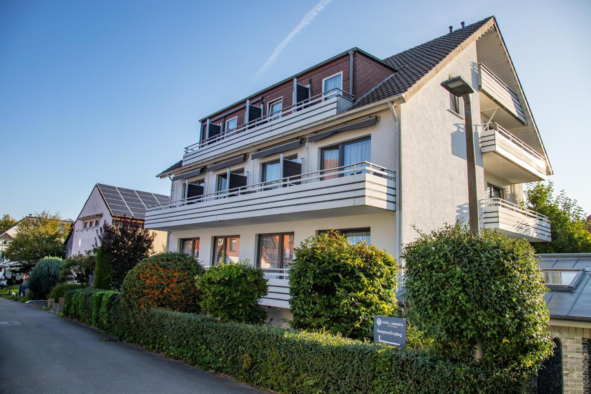 Hotel Lammerts Horn-Bad Meinberg Exteriör bild