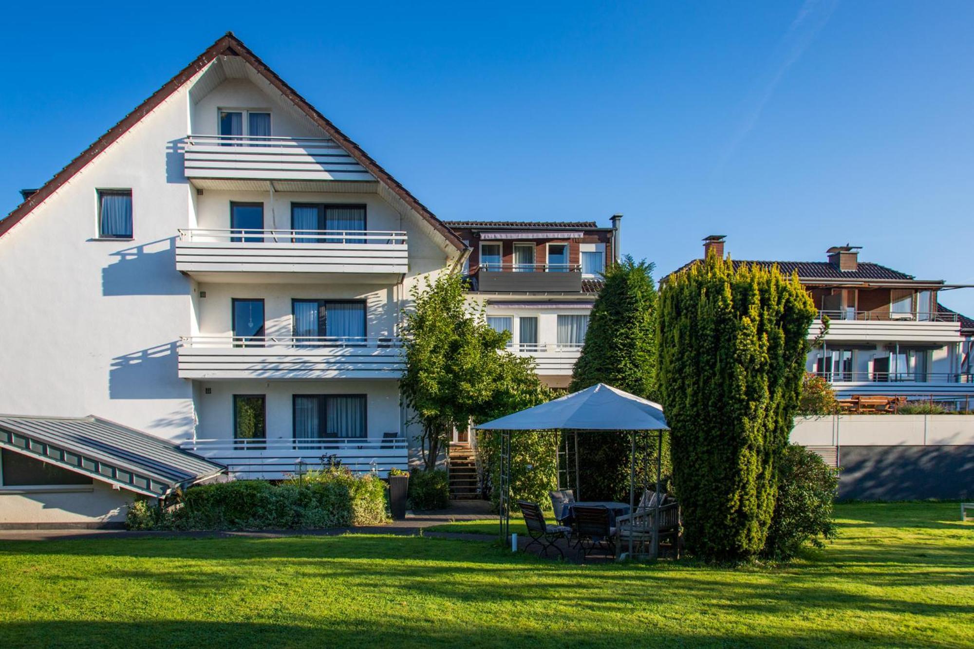 Hotel Lammerts Horn-Bad Meinberg Exteriör bild